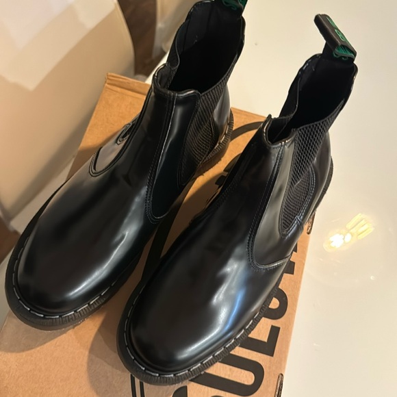 Solovair shiny black boot - size US 4.5 men /5.5 women - Picture 4 of 9